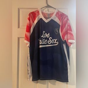 New MLB Chicago White Sox 2022 Promotional Los White Sox Size XL Soccer Jersey